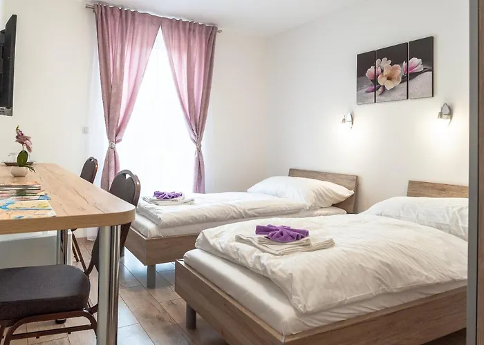 Vivien Szallo Bed & Breakfast